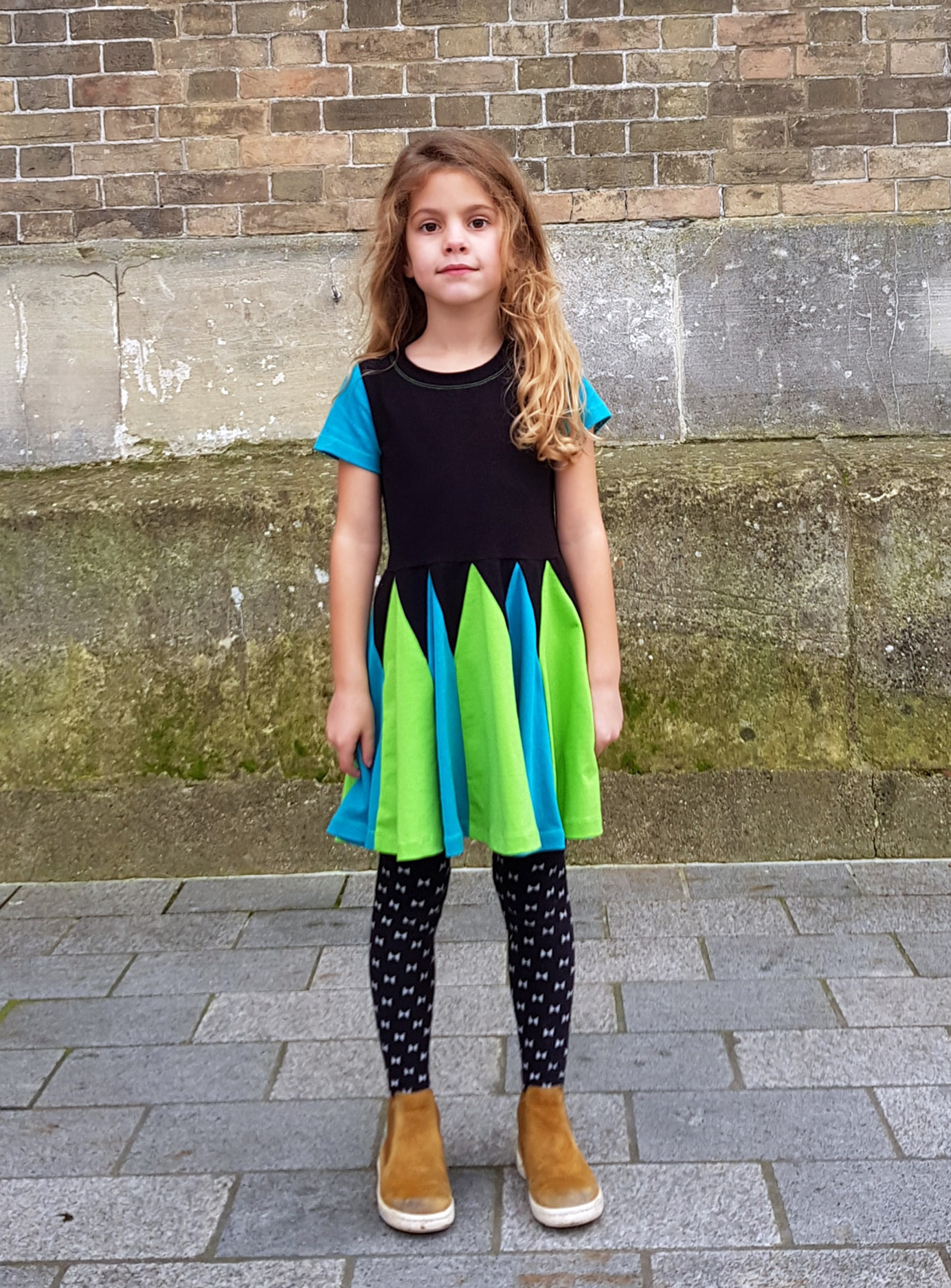 Seren ddisglair dress and tunic child pdf sewing pattern £8.00